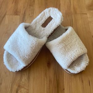 Vince platform shearling slides
